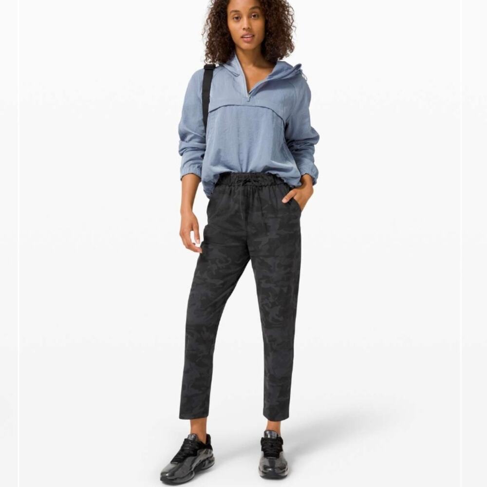 Lululemon Keep Moving Pant 7/8 High- RiseIncognito Camo Multi Grey | Size 4 - Picture 1 of 11